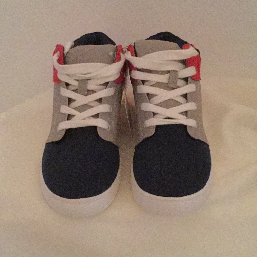 Cat & Jack NWT high top sneakers